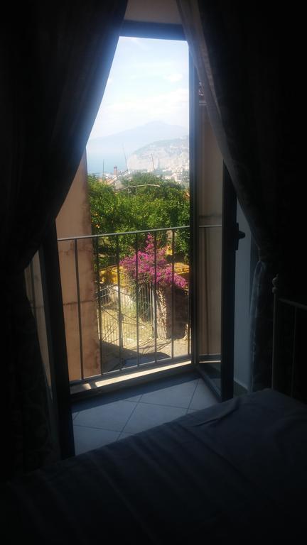 Patrizia Casa Vacanze سانتّانييلّو الغرفة الصورة